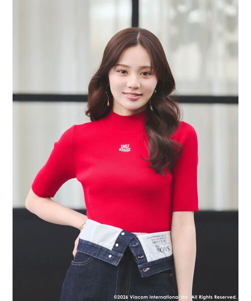 MERCURYDUO（マーキュリーデュオ）の「【EMILY IN PARISコラボ】 ロゴエンブロイダリーニット（ニット/セーター・レディース・ブラック/レッド/オフホワイト・FREE）」の6枚目の写真