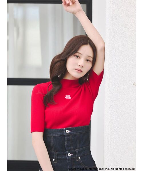 MERCURYDUO（マーキュリーデュオ）の「【EMILY IN PARISコラボ】 ロゴエンブロイダリーニット（ニット/セーター・レディース・ブラック/レッド/オフホワイト・FREE）」の8枚目の写真