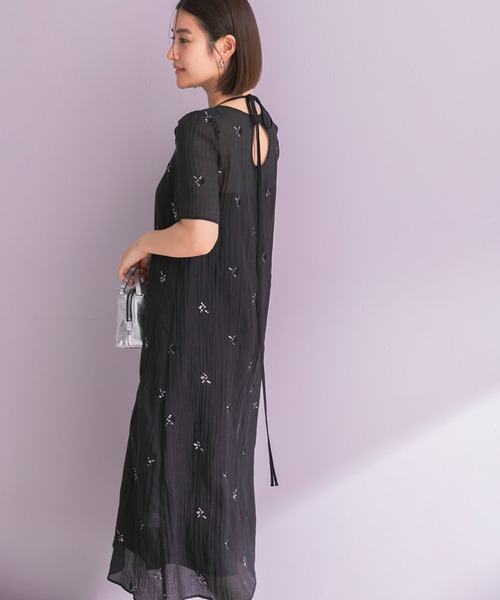 URBAN RESEARCH ROSSO WOMEN(アーバンリサーチ ロッソ)の「kaene ビジューチュールホルターネックドレス(ワンピース・レディース・ブラック・SMALL)」の3枚目の写真