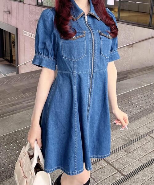 INGNI(イング)の「合皮切替デニムミニワンピース(ワンピース・レディース・ネイビー系5/ブルー系5・M)」の17枚目の写真