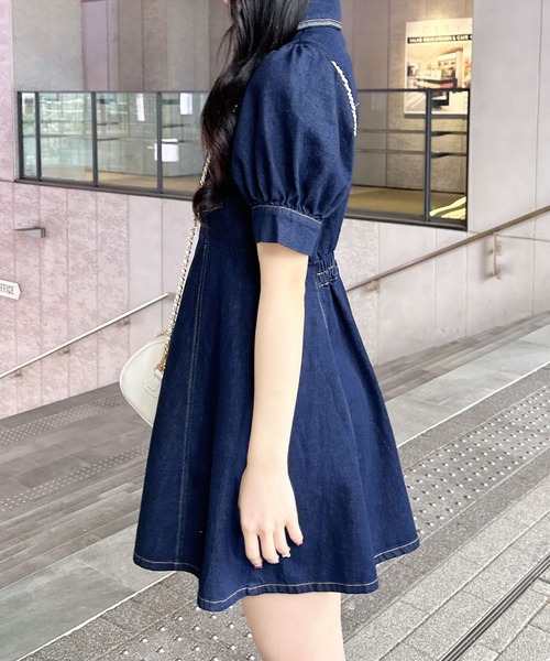 INGNI(イング)の「合皮切替デニムミニワンピース(ワンピース・レディース・ネイビー系5/ブルー系5・M)」の6枚目の写真