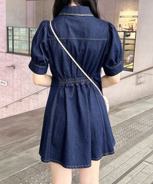 INGNI(イング)の「合皮切替デニムミニワンピース(ワンピース・レディース・ネイビー系5/ブルー系5・M)」の7枚目の写真