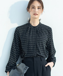 A/C DESIGN BY ALPHA CUBIC（エーシーデザインバイアルファキュービック）の「幾何プリントジョーゼットブラウス（シャツ/ブラウス）」