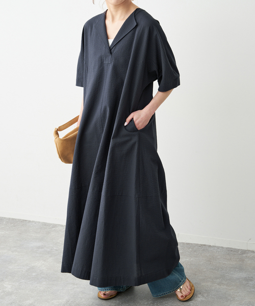 Spick & Span(スピックアンドスパン)の「パフスリーブサッカードレス(ワンピース・レディース・ネイビー/マルチ・FREE)」の1枚目の写真