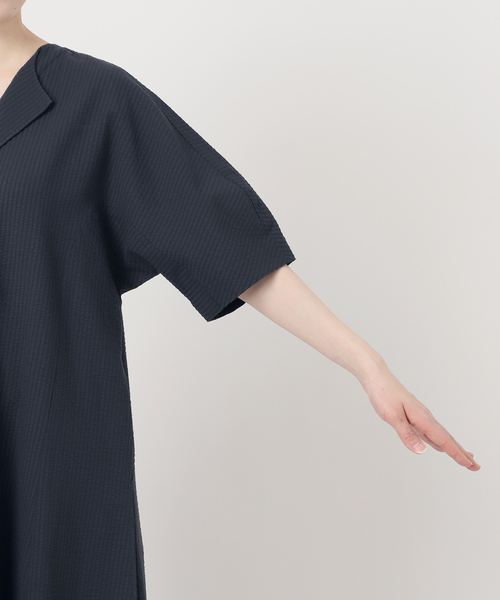 Spick & Span(スピックアンドスパン)の「パフスリーブサッカードレス(ワンピース・レディース・ネイビー/マルチ・FREE)」の22枚目の写真