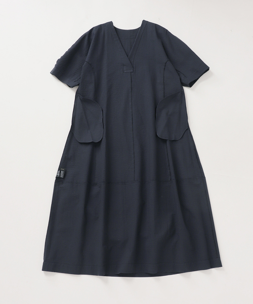 Spick & Span(スピックアンドスパン)の「パフスリーブサッカードレス(ワンピース・レディース・ネイビー/マルチ・FREE)」の19枚目の写真