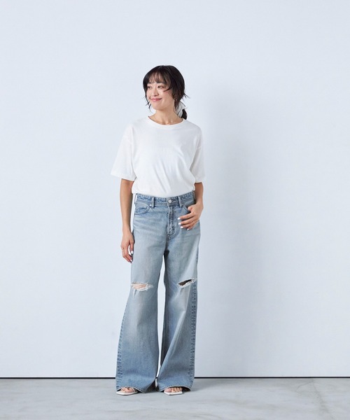 YANUK（ヤヌーク）の「バギーストレート"MARY"（デニムパンツ・レディース・サックスブルー・23inch/22inch/21inch/27inch/26inch/25inch/24inch）」の4枚目の写真
