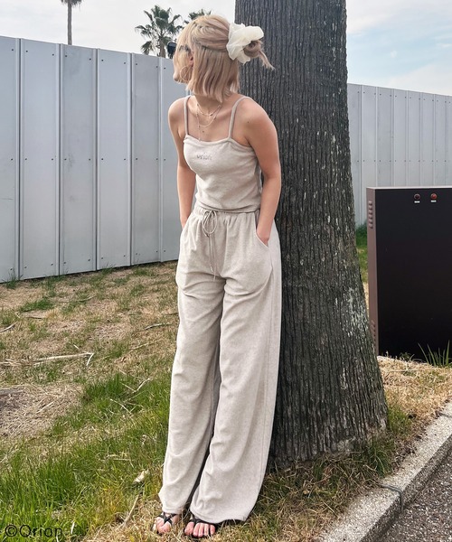 SPIRALGIRL（スパイラルガール）の「【Orion/オリオン】ラインストーンロゴパイルキャミソール（キャミソール・レディース・ベージュ/ブラック・FREE）」の22枚目の写真