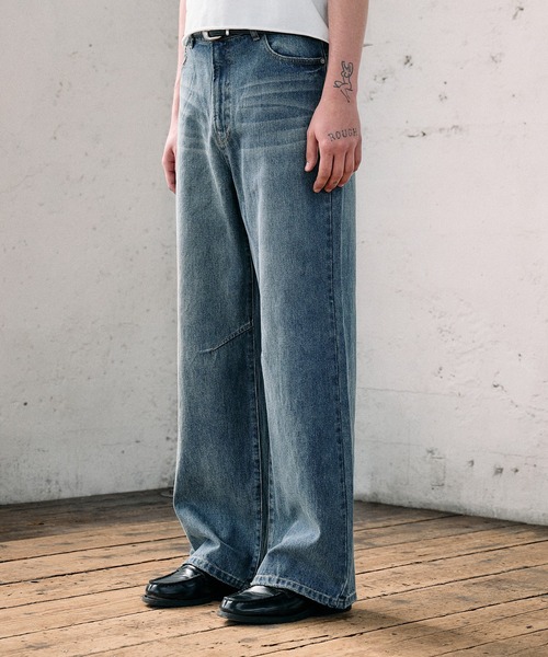 Regen Glanz(レーゲングランツ)の「articulated narrow flared denim pants / アーティキュレイテッドナローフレアデニムパンツ(デニムパンツ・メンズ・ライトインディゴブルー/ブラック・LARGE/MEDIUM/SMALL)」の4枚目の写真