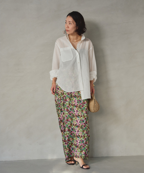 VERMEIL par iena(ヴェルメイユパーイエナ)の「フラワースカート(スカート・レディース・ラベンダー・38/36)」の2枚目の写真