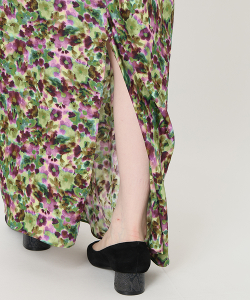 VERMEIL par iena(ヴェルメイユパーイエナ)の「フラワースカート(スカート・レディース・ラベンダー・38/36)」の13枚目の写真