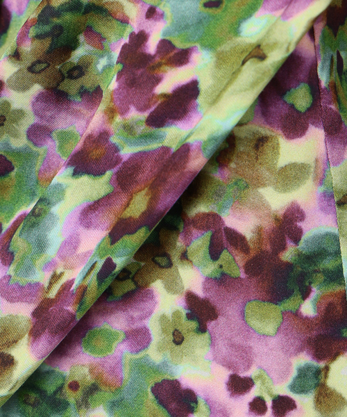 VERMEIL par iena(ヴェルメイユパーイエナ)の「フラワースカート(スカート・レディース・ラベンダー・38/36)」の16枚目の写真