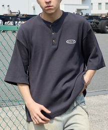 ddp（ディーディーピー）の「ddp ディーディーピー 別注 ロゴ刺繍 ヘンリーネック サーマル半袖Tシャツ<速乾>（Tシャツ/カットソー）」