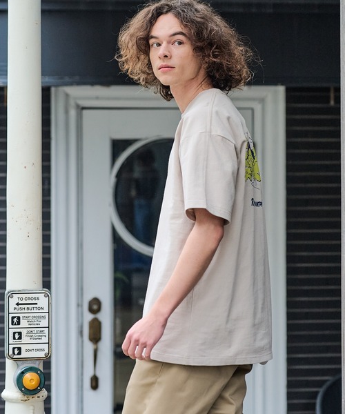 ragged mountain（ラギットマウンテン）の「【RAGGED MOUNTAIN/ラギットマウンテン】【背中で見せるバックプリント】BETHEL/べテル オーバーサイズT グラフィックＴシャツ ルーズシルエット バックプリント アウトドア キャンプ（Tシャツ/カットソー・メンズ・ベージュ/カーキ/ブラック/ホワイト・X-LARGE/LARGE/MEDIUM）」の17枚目の写真