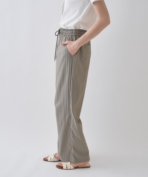 cloenc(クロエンス)の「【セットアップ/マシンウォッシュ】ナイロンワッシャーイージーパンツ(その他パンツ・レディース・ブラック/カーキ・01/02/03)」の16枚目の写真
