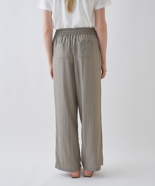 cloenc(クロエンス)の「【セットアップ/マシンウォッシュ】ナイロンワッシャーイージーパンツ(その他パンツ・レディース・ブラック/カーキ・01/02/03)」の3枚目の写真