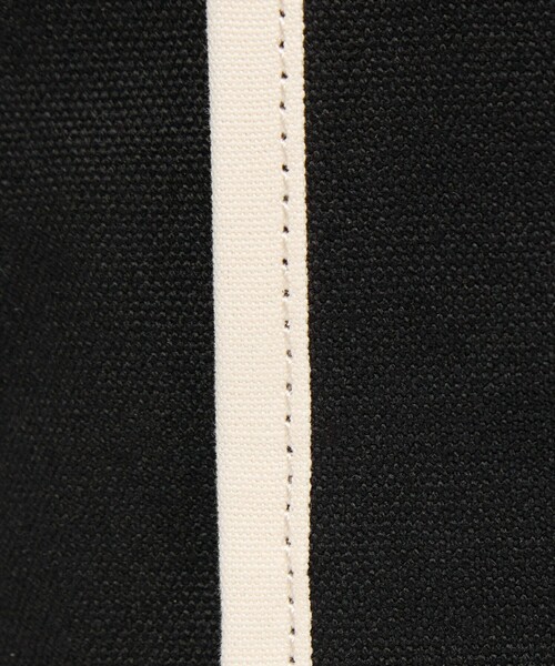 To b. by agnes b.(トゥービーバイアニエスベー)の「<To b. by agnes b.コラボ>トートバッグ(ミニ)(トートバッグ・レディース・ワインレッド/ブラック/グレー・FREE)」の20枚目の写真