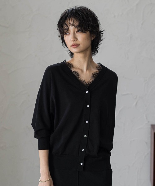 MAYSON GREY(メイソングレイ)の「2WAYレースネックニットプルオーバー(ニット/セーター・レディース・ホワイト/ブラック・M)」の3枚目の写真