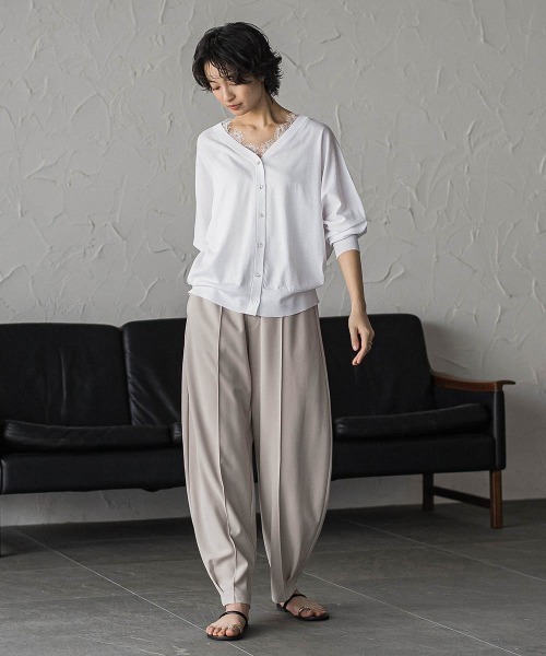 MAYSON GREY(メイソングレイ)の「2WAYレースネックニットプルオーバー(ニット/セーター・レディース・ホワイト/ブラック・M)」の12枚目の写真