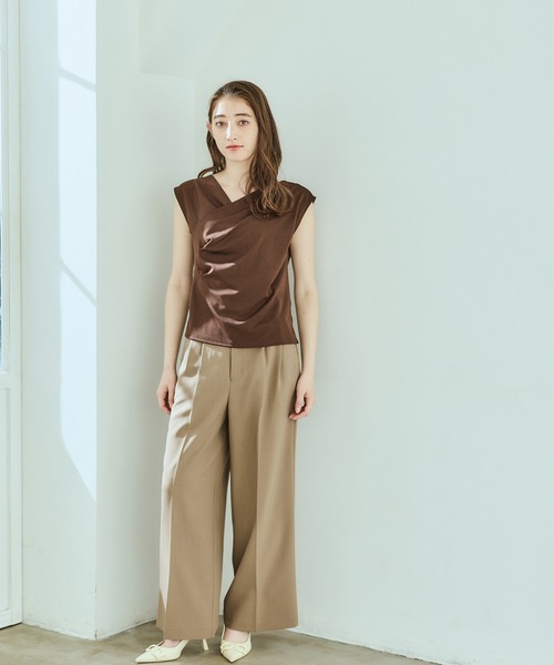 12Twelve Agenda(トゥエルブ アジェンダ)の「撥水アシメタックVネックカットソープルオーバー(Tシャツ/カットソー・レディース・ブラウン/ブラック/ピンク・M)」の11枚目の写真