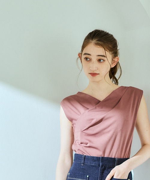 12Twelve Agenda(トゥエルブ アジェンダ)の「撥水アシメタックVネックカットソープルオーバー(Tシャツ/カットソー・レディース・ブラウン/ブラック/ピンク・M)」の14枚目の写真