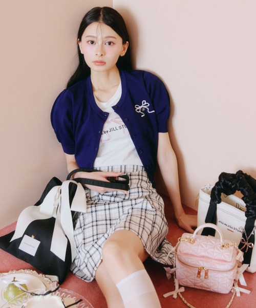 JILL by JILL STUART(ジルバイジルスチュアート)の「<RIBBONシリーズ>チェーンリボンバニティ(ショルダーバッグ・レディース・ブラック/ピンク・FREE)」の8枚目の写真