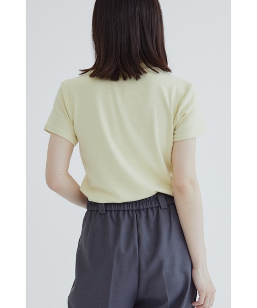 ANF.MUU(アンフムー)の「ソフトスラブジャージーTシャツ(Tシャツ/カットソー・レディース・ネイビー/イエロー/ブラック/ホワイト・FREE)」の12枚目の写真