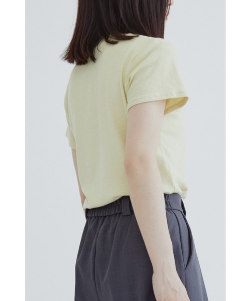 ANF.MUU(アンフムー)の「ソフトスラブジャージーTシャツ(Tシャツ/カットソー・レディース・ネイビー/イエロー/ブラック/ホワイト・FREE)」の13枚目の写真