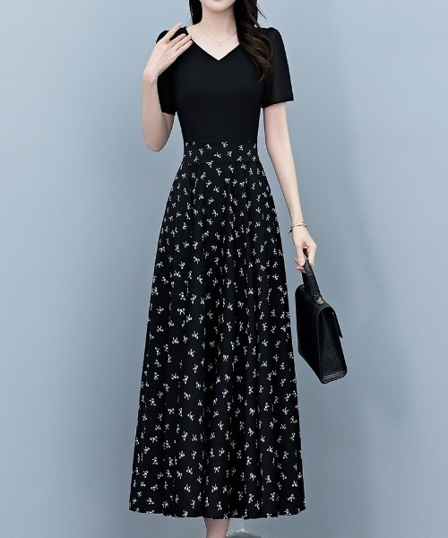 LUCPY(ラクピー)の「フラワープリントドッキングフレアワンピース(ワンピース・レディース・ブラック・XX-LARGE/X-LARGE/LARGE/MEDIUM)」の6枚目の写真