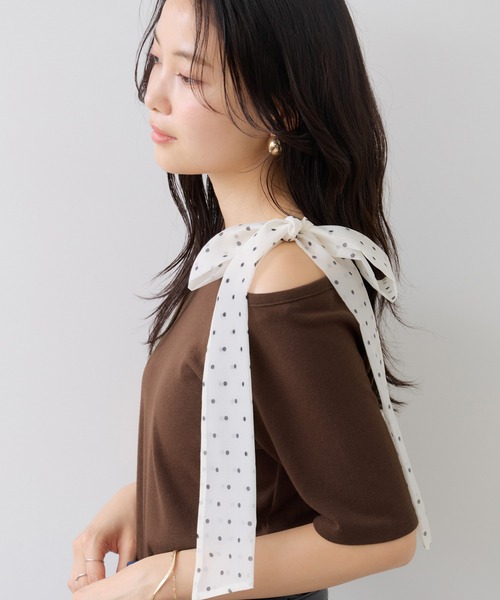 VIS(ビス)の「肩リボンTシャツ(Tシャツ/カットソー・レディース・ブラック/サックスブルー/ダークブラウン/キナリ・FREE)」の17枚目の写真