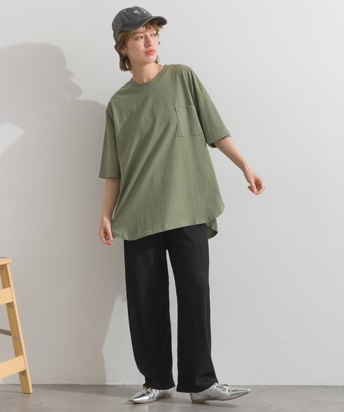 Fizz（フィズ）の「綿100%　ラウンドヘムポケット付きゆったりTシャツ（Tシャツ/カットソー・レディース・ブルー/ホワイト/ブラック/ライトカーキ・M）」の11枚目の写真