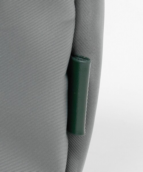 green label relaxing（グリーンレーベルリラクシング）の「EVERY 2WAY ミニ ショルダー バッグ V2 -撥水-（ショルダーバッグ・メンズ・ブラック/グレー系/ダークグレー/ライム・FREE）」の16枚目の写真