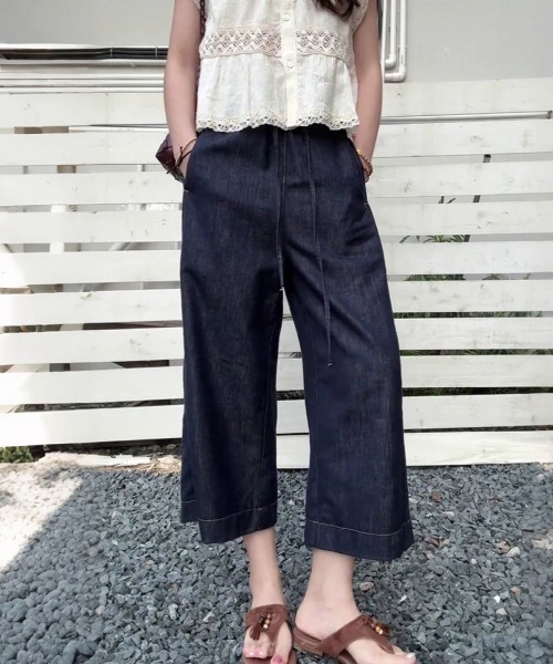 LUCPY(ラクピー)の「ハイウエストワイドデニムパンツ(デニムパンツ・レディース・ネイビー・MEDIUM/LARGE/X-LARGE/SMALL)」の1枚目の写真