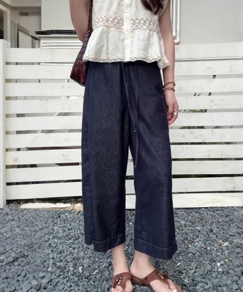 LUCPY(ラクピー)の「ハイウエストワイドデニムパンツ(デニムパンツ・レディース・ネイビー・MEDIUM/LARGE/X-LARGE/SMALL)」の3枚目の写真