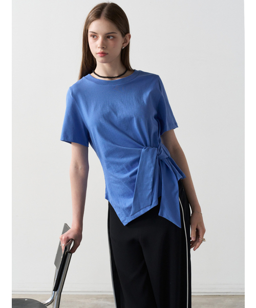 LE YIEL(ルイエル)の「アシンメトリックTシャツ_ブルー(Tシャツ/カットソー・レディース・ブルー・MEDIUM)」の1枚目の写真