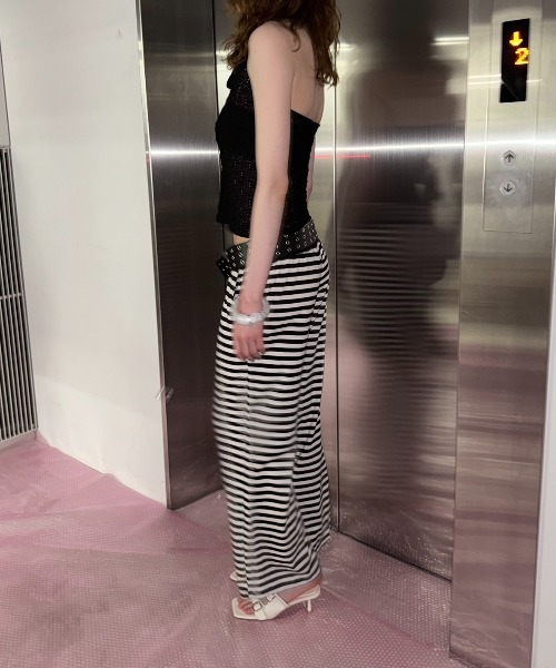 SHAGGIE(シャギー)の「カラフルボタンボーダーロングパンツ(デニムパンツ・レディース・ブラック/ネイビー/グレー・SMALL/MEDIUM)」の10枚目の写真