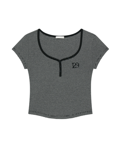 ILLIGO(イリゴ)の「129 ボタンヘンリーネックTシャツ ブラックストライプ(Tシャツ/カットソー・レディース・その他・OS)」の4枚目の写真