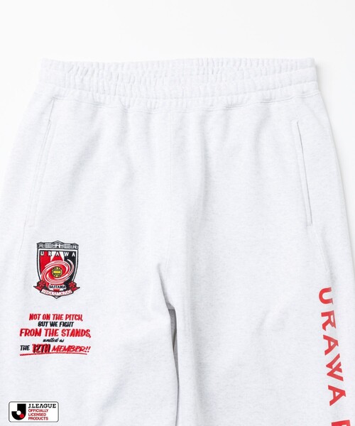FREAK'S STORE(フリークスストア)の「FREAK’S STORE/フリークスストア J.LEAGUE × FREAK’S STORE 別注SUPPORTERS SWEAT PANTS【浦和レッズ】(その他パンツ・メンズ・ライトグレー・MEDIUM/LARGE)」の9枚目の写真