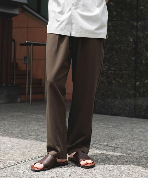 URBAN RESEARCH DOORS(アーバンリサーチドアーズ)の「サマーウールライクイージートラウザー(その他パンツ・メンズ・グレー/ブラウン・LARGE/MEDIUM/SMALL)」の1枚目の写真