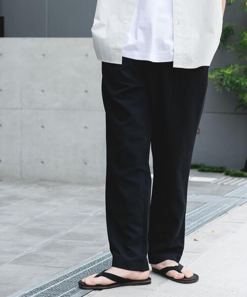 URBAN RESEARCH DOORS(アーバンリサーチドアーズ)の「サマーウールライクイージートラウザー(その他パンツ・メンズ・グレー/ブラウン/ブラック・LARGE/MEDIUM/SMALL)」の2枚目の写真