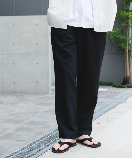 URBAN RESEARCH DOORS(アーバンリサーチドアーズ)の「サマーウールライクイージートラウザー(その他パンツ・メンズ・グレー/ブラウン/ブラック・LARGE/MEDIUM/SMALL)」の4枚目の写真