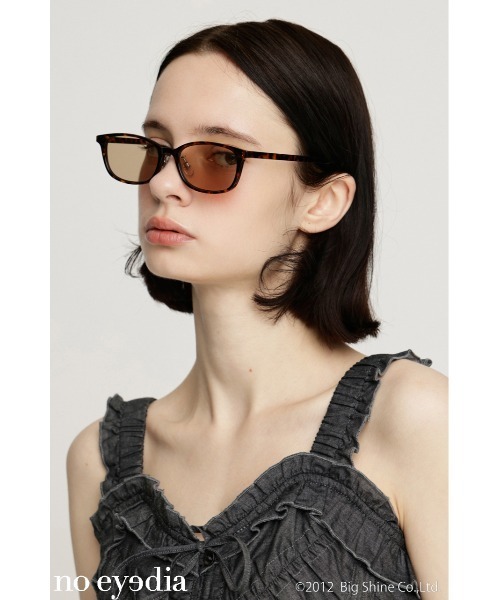 SLY(スライ)の「【noeyedia】SQUARE EYEWEAR ノーアイディアスクエアアイウェア 秋服 冬服(サングラス・レディース・ブラウン/ブラック・FREE)」の2枚目の写真