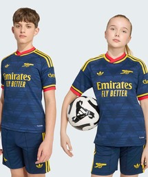 adidas（アディダス）の「アーセナル FC 26/27 アウェイ ユニフォーム キッズ / アディダス adidas（Tシャツ/カットソー）」