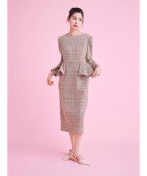 CELFORD（セルフォード）の「ロングスリーブペプラムタイトワンピース