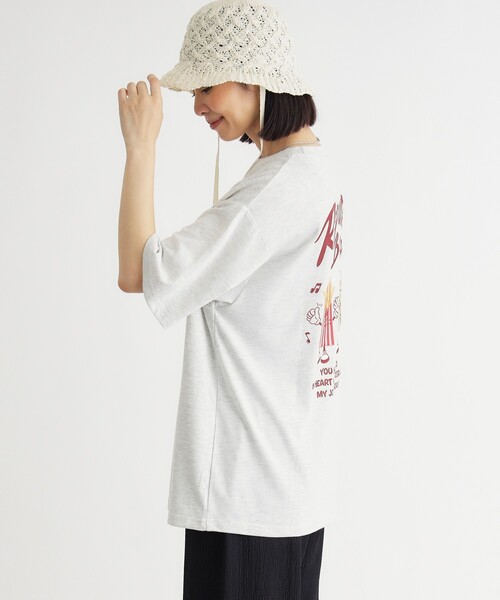 HONEYSUCKLE ROSE（ハニーサックルローズ）の「ハンバーガーバックプリントTシャツ（Tシャツ/カットソー・レディース・アイボリー/ネイビー・04/05）」の6枚目の写真