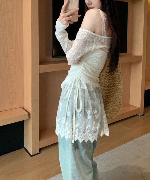 meJane(ミージェーン)の「アシンメトリ―リボンアップ シアーテレコトップス × 幅広レース刺繍キャミソール アンサンブル(アンサンブル・レディース・ベビーピンク/ミント/ホワイト・FREE)」の5枚目の写真