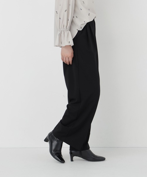 NATURAL BEAUTY BASIC(ナチュラルビューティーベーシック)の「ポンチストレッチワイドパンツ(その他パンツ・レディース・ブラック/チャコールグレー・MEDIUM/SMALL)」の4枚目の写真
