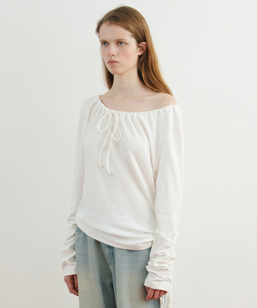 SINOON(シヌーン)の「Side Tie T-Shirt (Ivory)(Tシャツ/カットソー・レディース・アイボリー・MEDIUM/SMALL)」の2枚目の写真