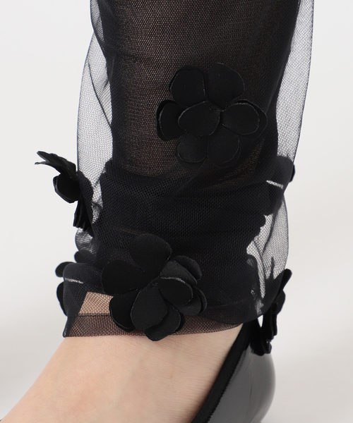 CITYSHOP(シティーショップ)の「MARGE 別注 Tulle flower legcover 1012-0105-038:レッグカバー(レッグウォーマー・レディース・ブラック・FREE)」の2枚目の写真