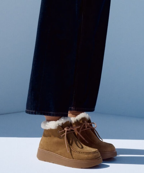 fitflop(フィットフロップ)の「【fitflop】GEN-FF スエード シアリング レースアップ ブーツ(ブーツ・レディース・タン/ブラック/ベージュ系・US5/US8)」の18枚目の写真